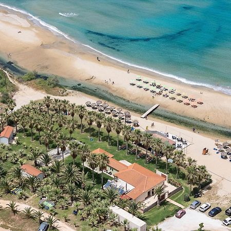 La Palma Beachfront Suites Джорджополис Екстериор снимка