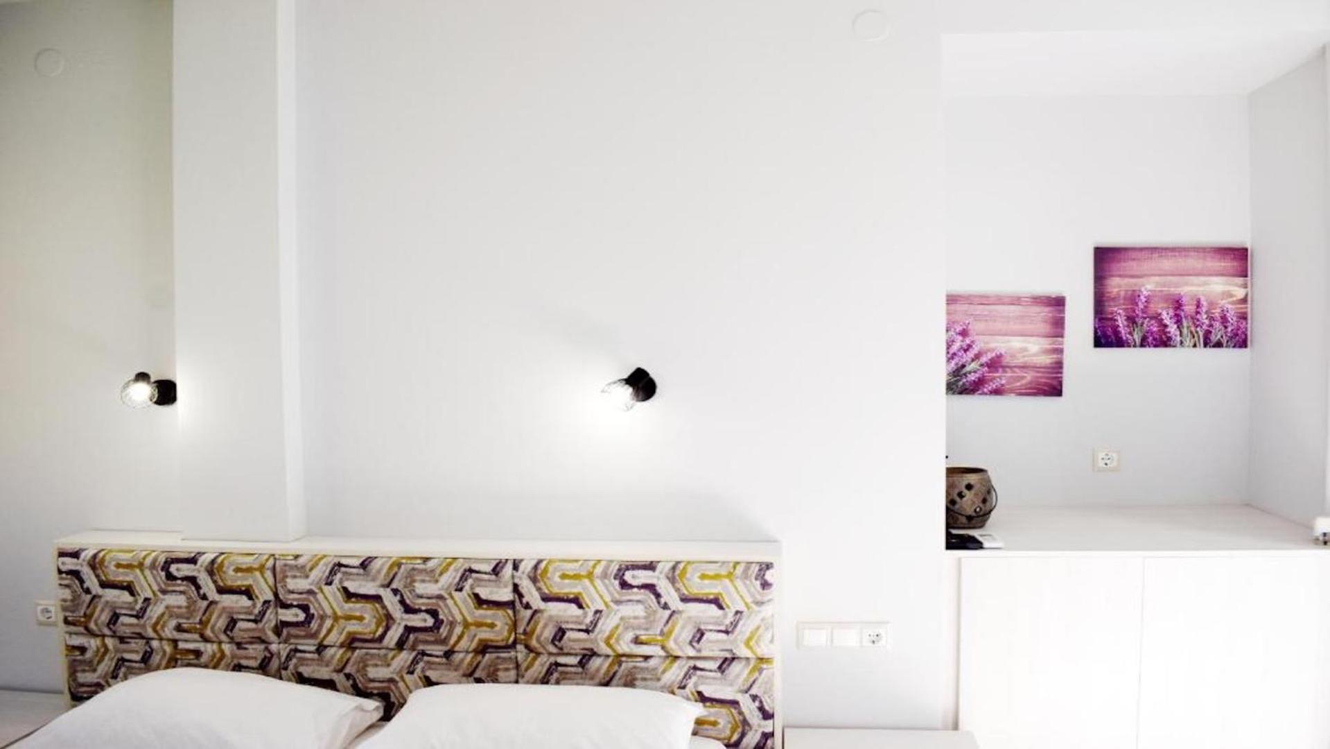 La Palma Beachfront Suites Джорджополис Екстериор снимка