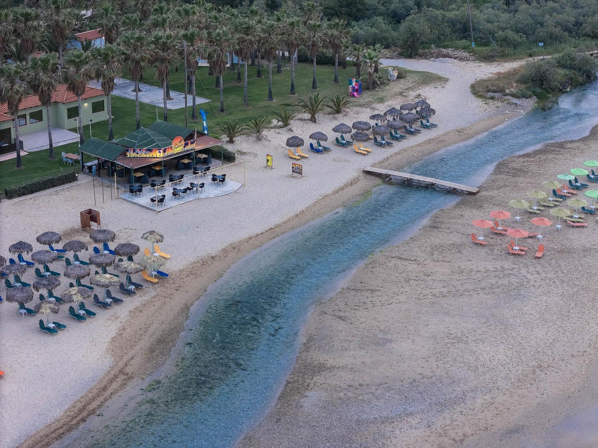 La Palma Beachfront Suites Джорджополис Екстериор снимка