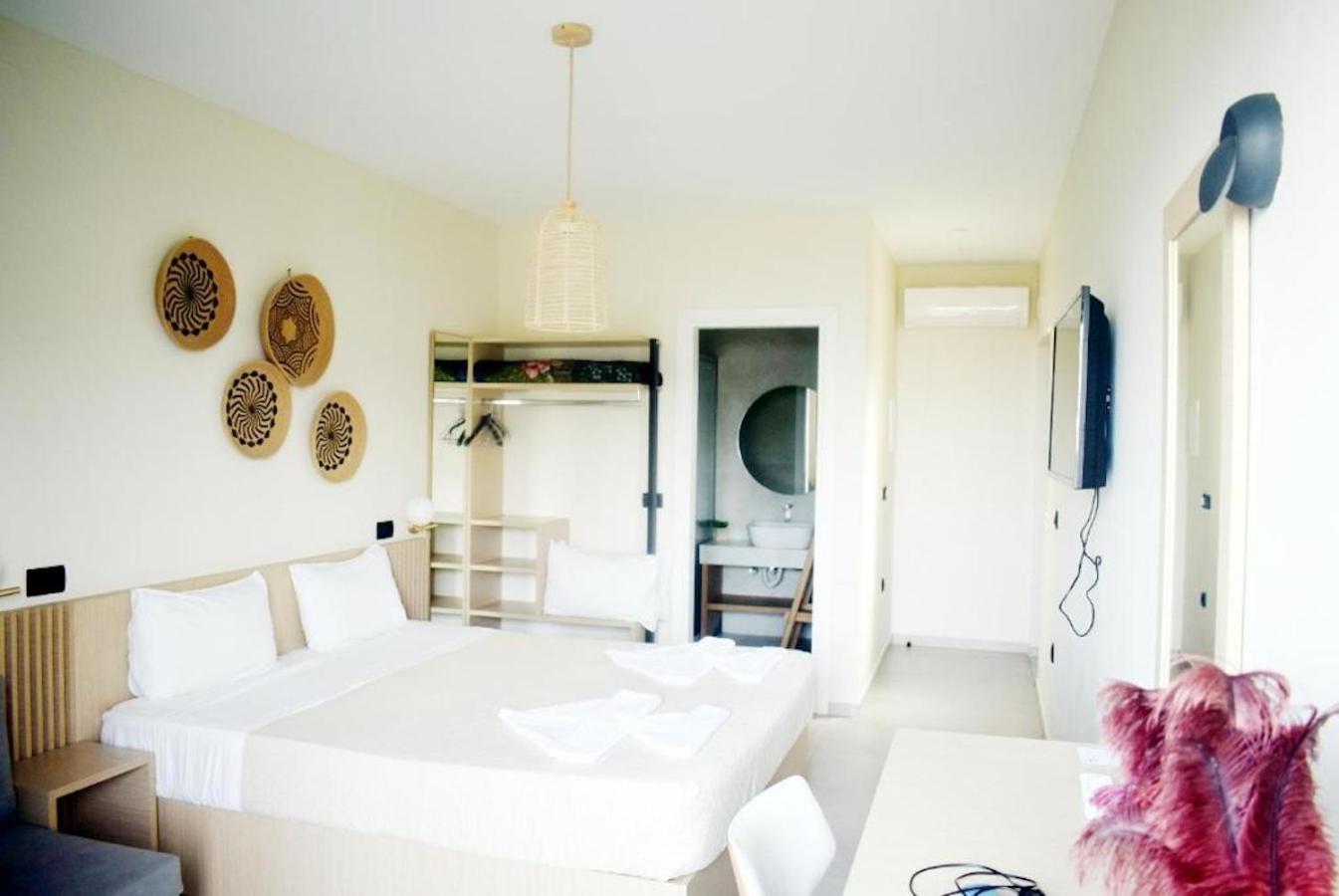 La Palma Beachfront Suites Джорджополис Стая снимка